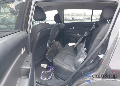 2011 Kia Sportage Lx z USA, uszkodzony, nr VIN KNDPB3A28B7023613